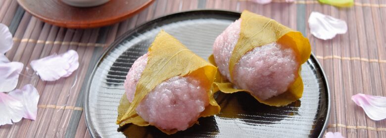 春に食べたくなる桜餅の種類とは？葉っぱは食べられる？